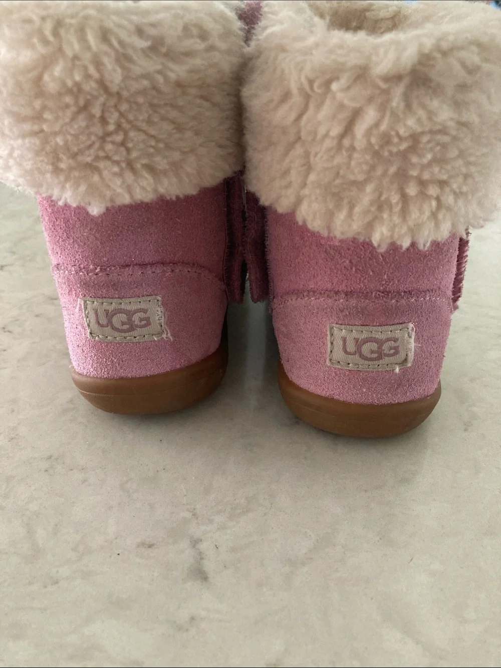 UGG Kids Pink Star Suede Fleece-Lined Boots